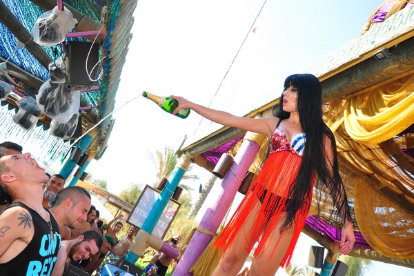 Edde Sands Champagne Shower